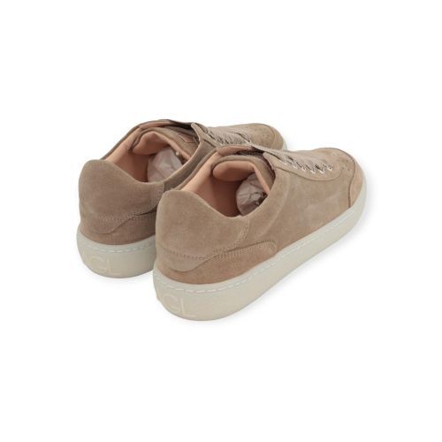AGL Chewy Lace Up sneaker in beige suède voor dames. AGL Chewy Lace Up sneaker in beige suède voor dames.