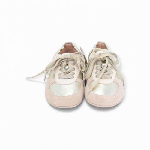 AGL Hoola Hoop Lace Up veterschoen in zand goud voor dames. AGL Hoola Hoop Lace Up veterschoen in zand goud voor dames.