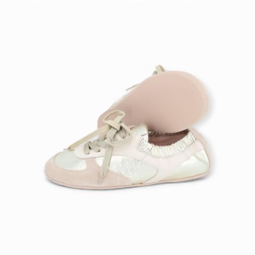 AGL Hoola Hoop Lace Up veterschoen in zand goud voor dames. AGL Hoola Hoop Lace Up veterschoen in zand goud voor dames.