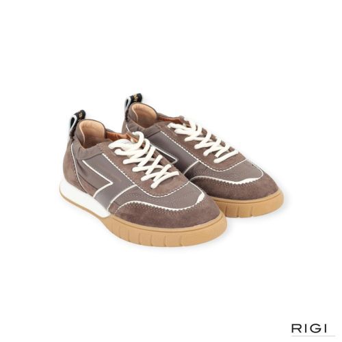 Alexander Smith Abbey Woman sneaker in lichtbruin suède voor dames. 