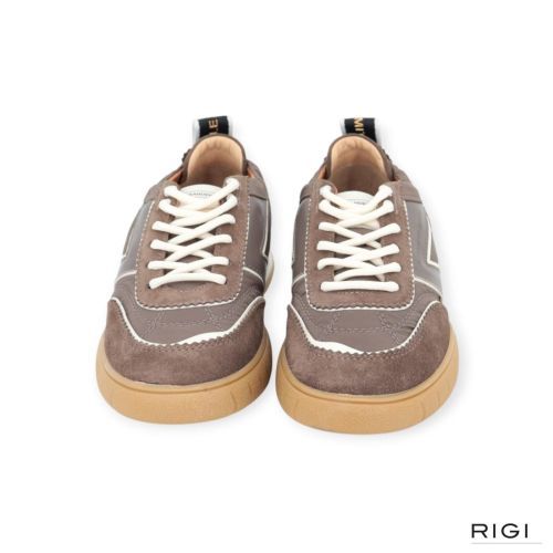 Alexander Smith Abbey Woman sneaker in lichtbruin suède voor dames. 