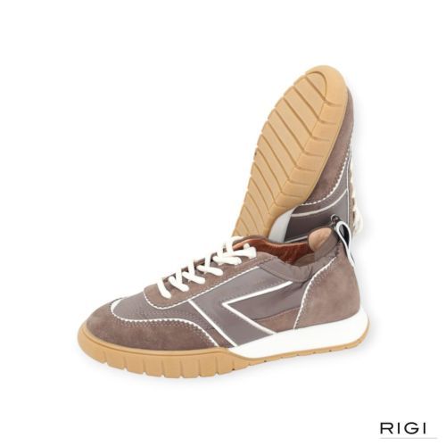 Alexander Smith Abbey Woman sneaker in lichtbruin suède voor dames. 