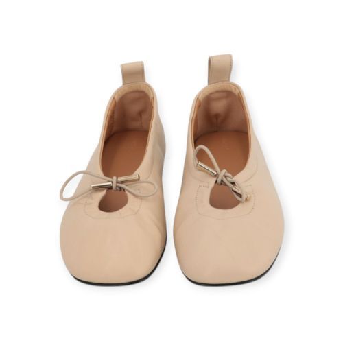 Alohas rosalind dames ballerina in off wit leer.