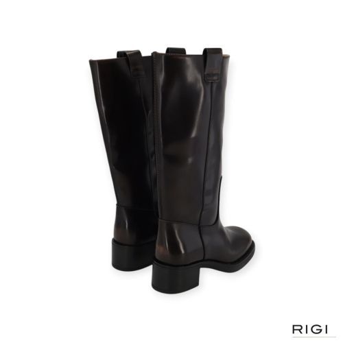 Alohas Sajan Vintage S100550-02 laars in bruin leer voor dames. Alohas Sajan Vintage S100550-02 laars in bruin leer voor dames.