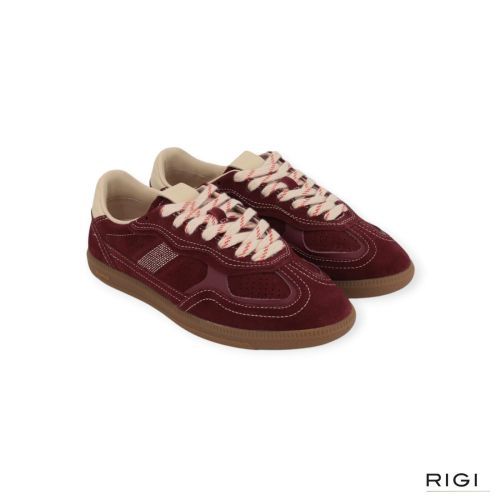 Alohas Tb.490 Rife S100471-34 sneaker in bordeaux suède voor dames. Alohas Tb.490 Rife S100471-34 sneaker in bordeaux suède voor dames.
