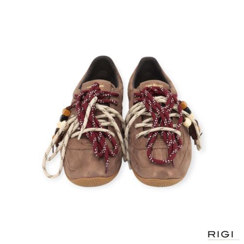 Ama Brand Athl 4795 dames sneaker in roze suede leer met veters. Ama Brand Athl 4795 dames sneaker in roze suede leer met veters.