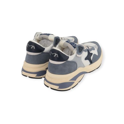 Ama Brand Moon 4649 heren sneaker in het licht blauw met wit suede.