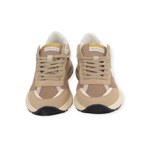 Ama Brand Moon 4650 heren sneaker in het beige suede.