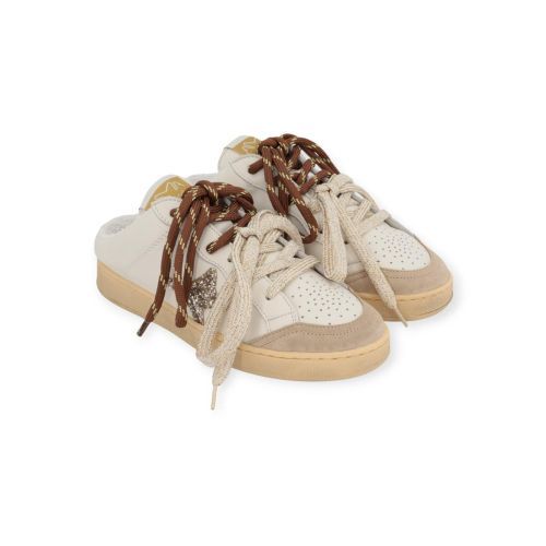 Ama Brand Sabot sneaker voor dames in wit leer. Ama Brand Sabot sneaker voor dames in wit leer.