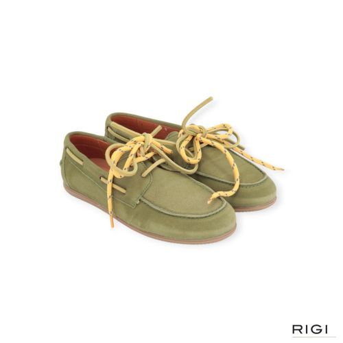 Belang dames mocassin / bootschoen in groen suede leer. Belang dames mocassin / bootschoen in groen suede leer.