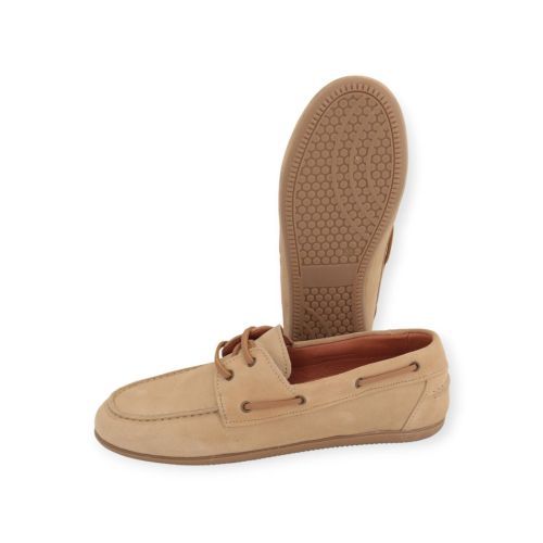 Belang dames mocassin / bootschoen in zand suede leer. Belang dames mocassin / bootschoen in zand suede leer.