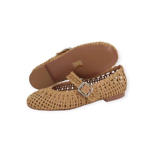 Bibi Lou Hazel Flat dames ballerina in het naturel raffia. Bibi Lou Hazel Flat dames ballerina in het naturel raffia.