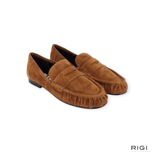 Bibi Lou Lyra Loafer dames mocassin in cognac suede leer. Bibi Lou Lyra Loafer dames mocassin in cognac suede leer.