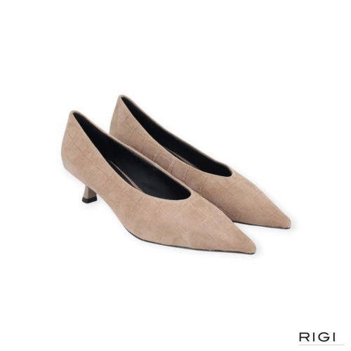 Bibi Lou Tiare dames pump in taupe suede. Bibi Lou Tiare dames pump in taupe suede.
