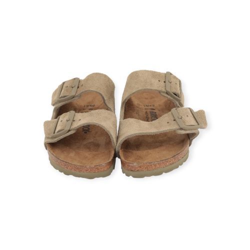 Birkenstock Arizona BS slipper in kaki suède voor dames. Birkenstock Arizona BS slipper in kaki suède voor dames.