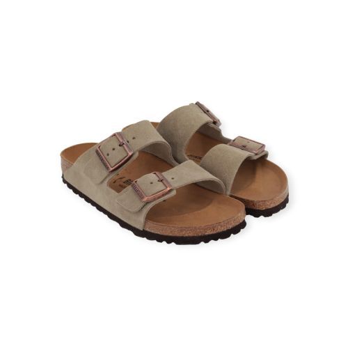 Birkenstock Arizona unisex slipper taupe suede. Birkenstock Arizona unisex slipper taupe suede.