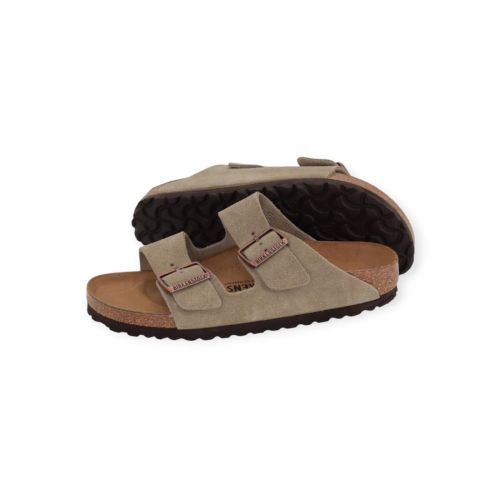 Birkenstock Arizona unisex slipper taupe suede. Birkenstock Arizona unisex slipper taupe suede.