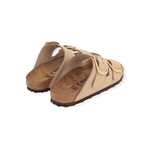 Birkenstock Arizona Big Buckle slipper in sandcastle / zand kleur.