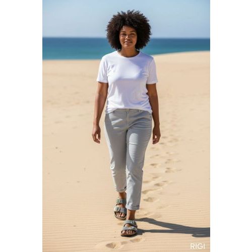 Birkenstock Arizona Big Buckle in grijs ‘basalt’ gray voor dames. Birkenstock Arizona Big Buckle in grijs ‘basalt’ gray voor dames.