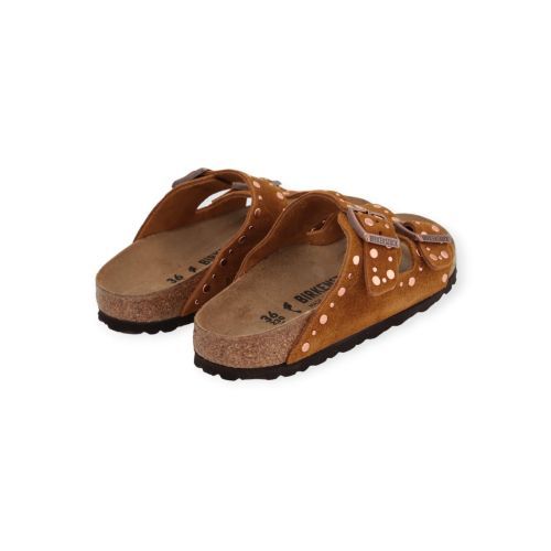 Birkenstock Arizona Rivet Border voor dames in cognac suede.