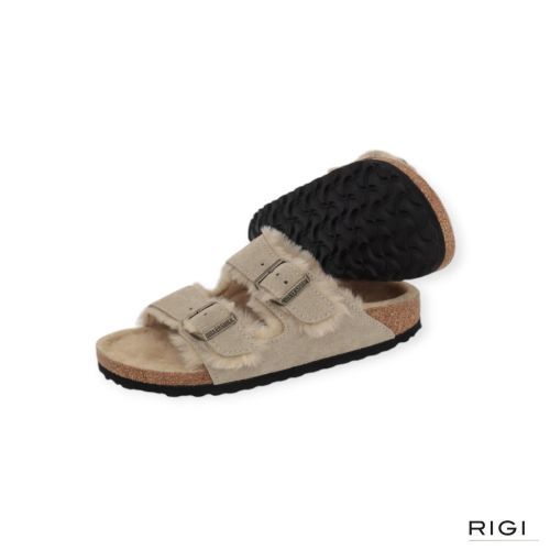 Birkenstock Arizona slipper in taupe suède voor dames met lamswol.
