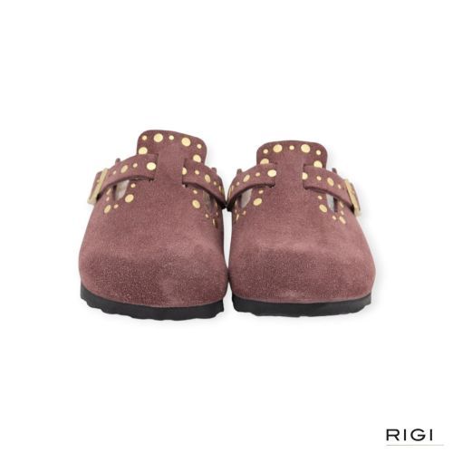 Birkenstock Boston Rivet Border muil in roze, pepper suède met studs voor dames. Birkenstock Boston Rivet Border muil in roze, pepper suède met studs voor dames.