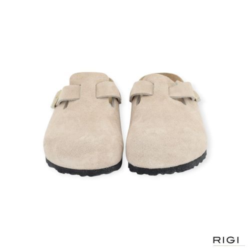 Birkenstock Boston BS slipper, muil voor dames en heren in zand suède. 