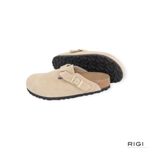 Birkenstock Boston BS slipper, muil voor dames en heren in zand suède. 
