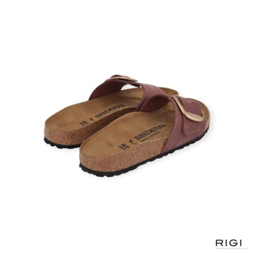 Birkenstock Madrid Big Buckle slipper in roze, pepper nubuck voor dames. Birkenstock Madrid Big Buckle slipper in roze, pepper nubuck voor dames.