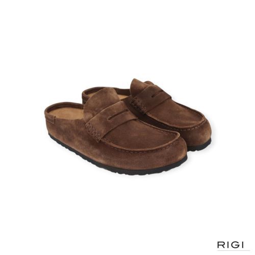 Birkenstock Naples Wrapped in bruin suède voor dames en heren. Birkenstock Naples Wrapped in bruin suède voor dames en heren.