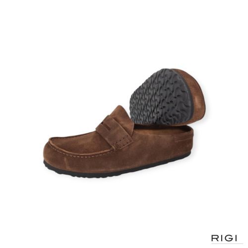 Birkenstock Naples Wrapped in bruin suède voor dames en heren. Birkenstock Naples Wrapped in bruin suède voor dames en heren.