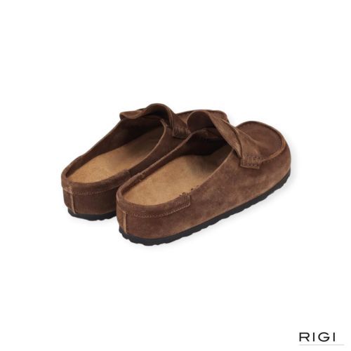 Birkenstock Naples Wrapped in bruin suède voor dames en heren. Birkenstock Naples Wrapped in bruin suède voor dames en heren.