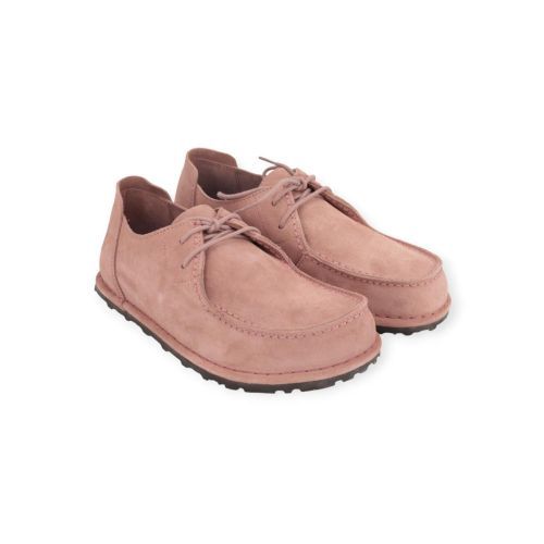 Birkenstock Utti Lace in roze suède voor dames. Birkenstock Utti Lace in roze suède voor dames.