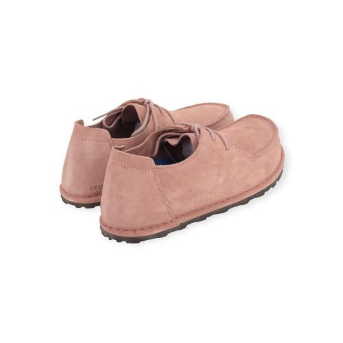 Birkenstock Utti Lace in roze suède voor dames. Birkenstock Utti Lace in roze suède voor dames.