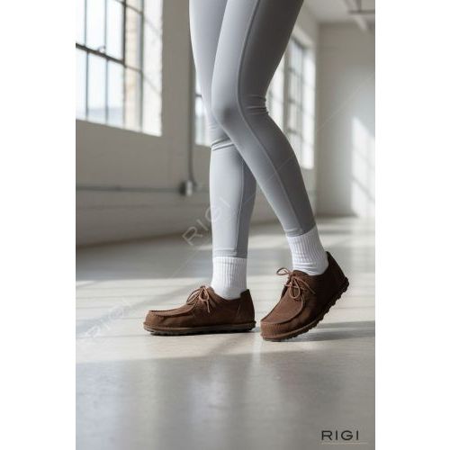 Birkenstock Utti Lace veterschoen in donkerbruin suède voor dames en heren.