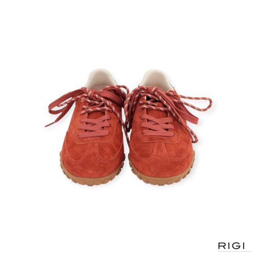 Boax Strike sneaker in rood suède voor dames. 