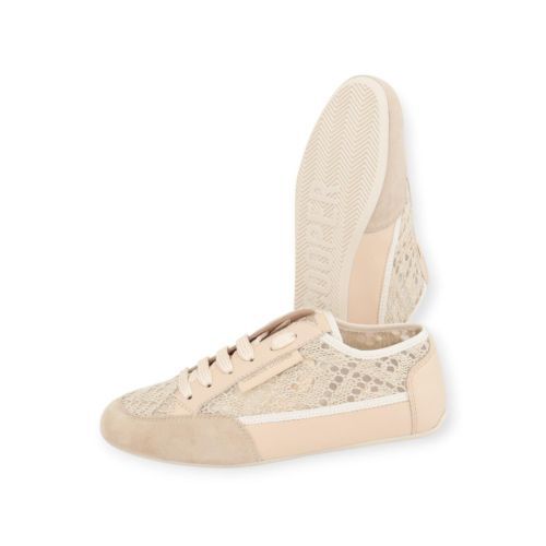 Candice Cooper Dafne 2 dames sneaker in geperforeerd off wit leer.