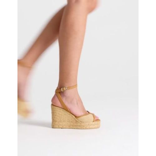 Castaner Brigitte espadrille sandaal dames sleehak in cognac naturel.
