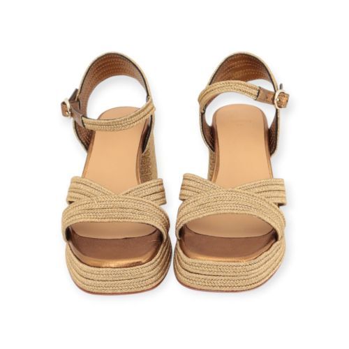 Castaner Vallita sandaal in goud voor dames. Castaner Vallita sandaal in goud voor dames.