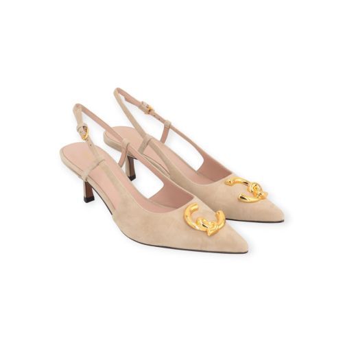 Coccinelle C-Me E4SB2210101 pump in beige suede.
