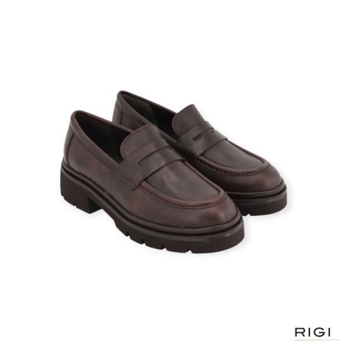 CTWLK Eva mocassin in bruin gebrushed leer voor dames.
