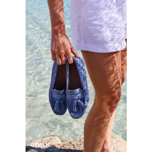 Ctwlk Catwalk Pablito dames mocassin in het jeans suede leer. Ctwlk Catwalk Pablito dames mocassin in het jeans suede leer.