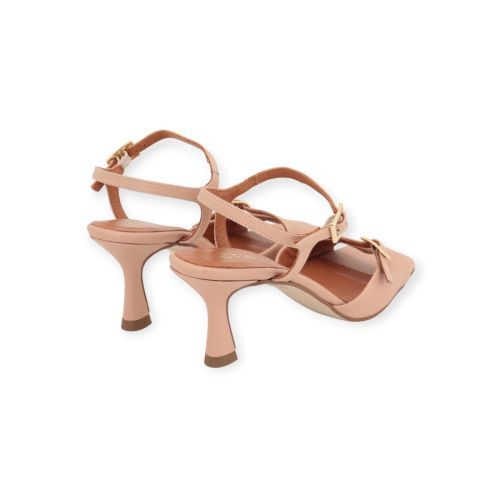 CTWLK Ramble X3 sandaal voor dames in roze / nude leer. CTWLK Ramble X3 sandaal voor dames in roze / nude leer.