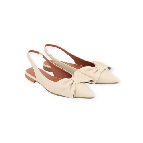 CTWLK Rocco W7 ballerina in off wit voor dames. CTWLK Rocco W7 ballerina in off wit voor dames.