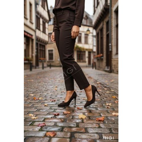 CTWLK Tabella/A6 pump in bruin suède voor dames. 