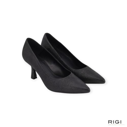 CTWLK Taomy/J8 pump in zwart metallic suède voor dames. CTWLK Taomy/J8 pump in zwart metallic suède voor dames.