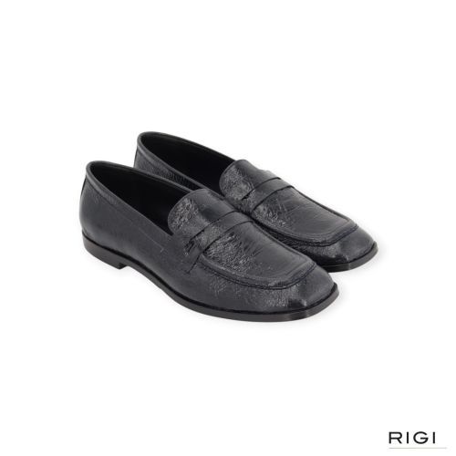 CTWLK Tevienne dames mocassin in blauw lak leer.