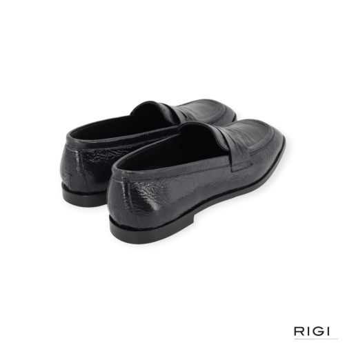 CTWLK Tevienne dames mocassin in blauw lak leer.