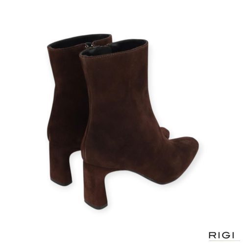CTWLK Tory B9 enkellaars in bruin suède voor dames. 