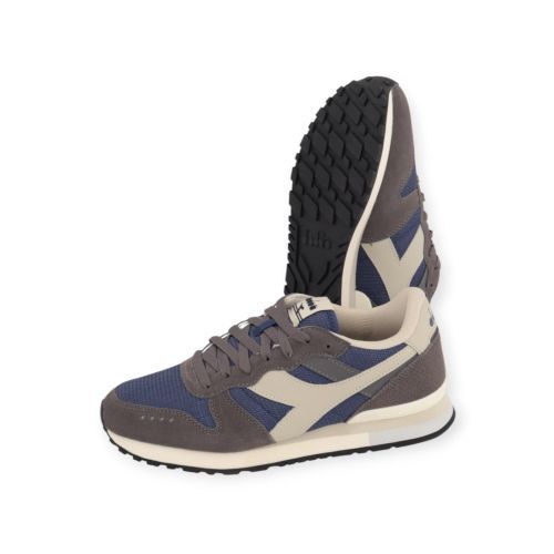 Diadora Camaron M2 sneaker in blauw met wit.